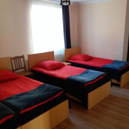 Guest House Qubi Kazbegi Habitación foto