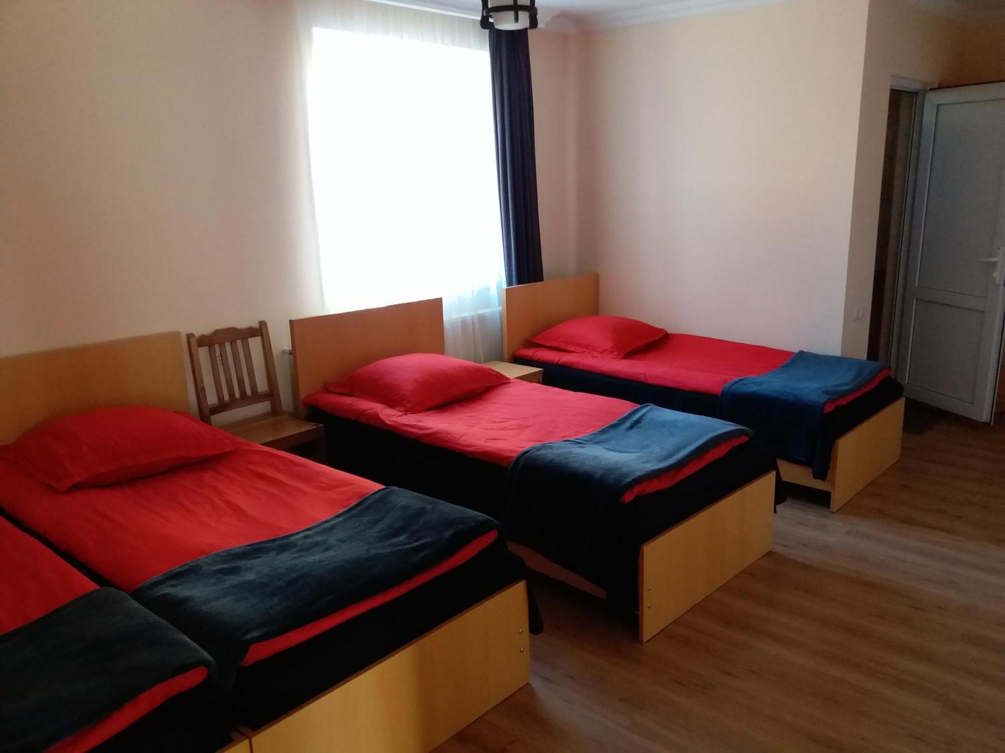 Guest House Qubi Kazbegi Habitación foto