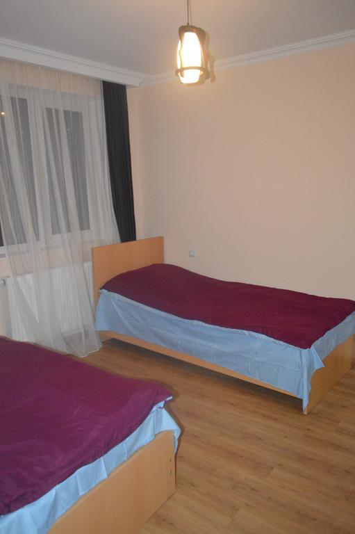 Guest House Qubi Kazbegi Exterior foto